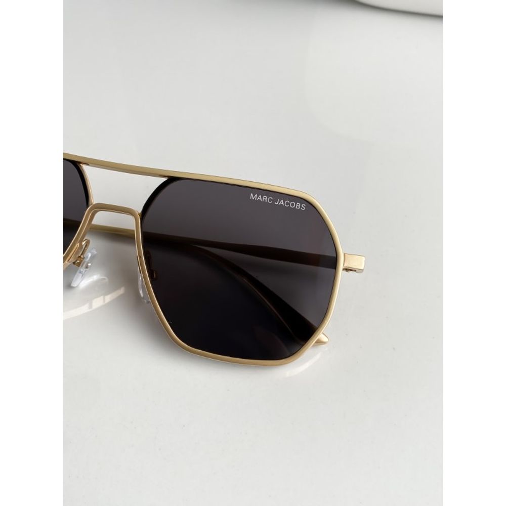 Marc Jacobs gold black 5022
