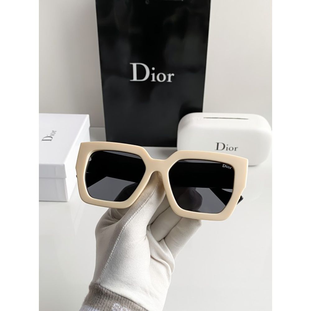 Diior_6037