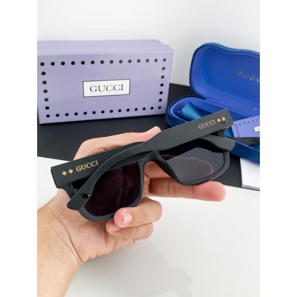 Guchi_black_2610-77
