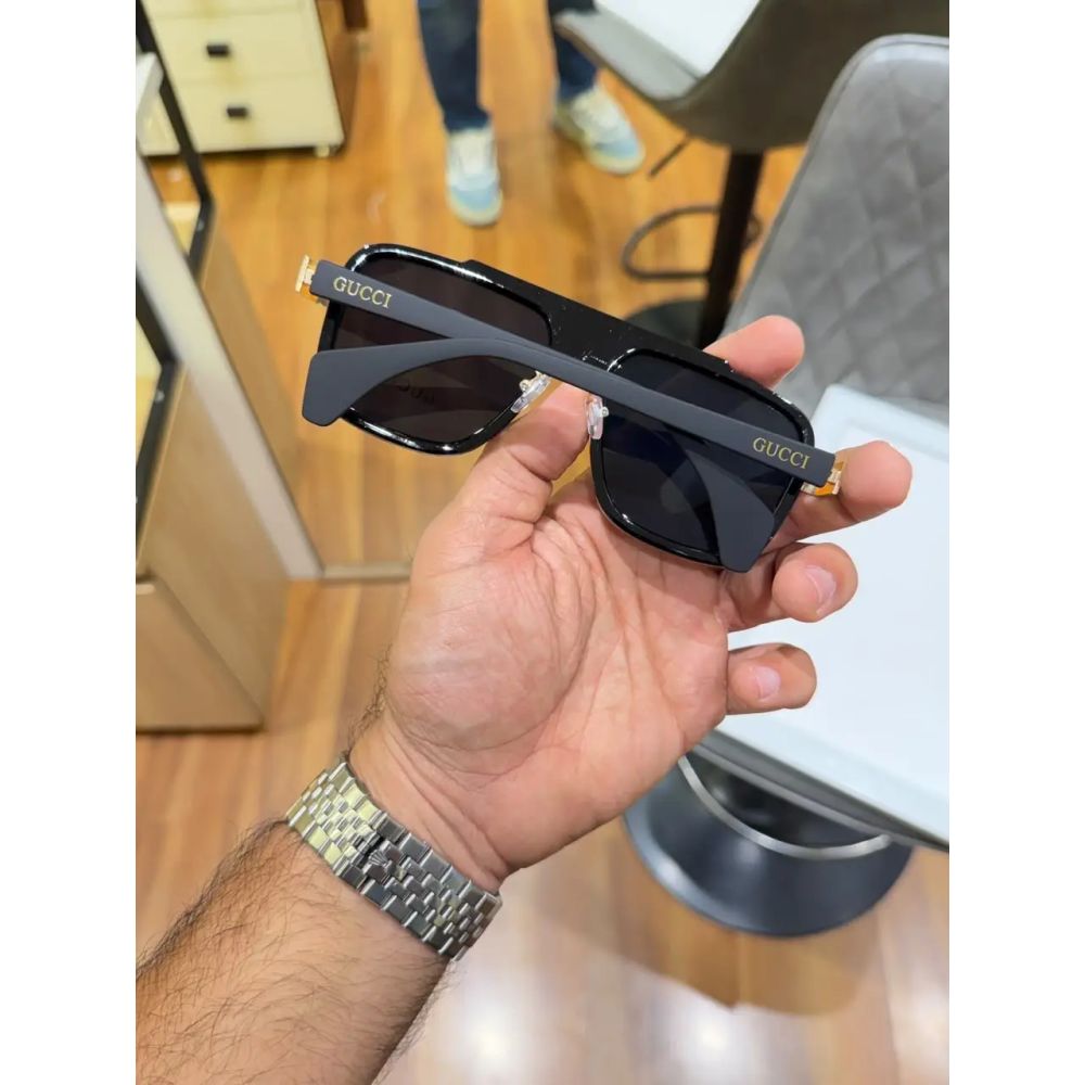 gucci 1295 gold black