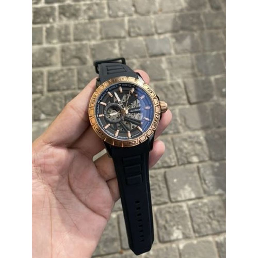 Roger Dubuis black copper ring