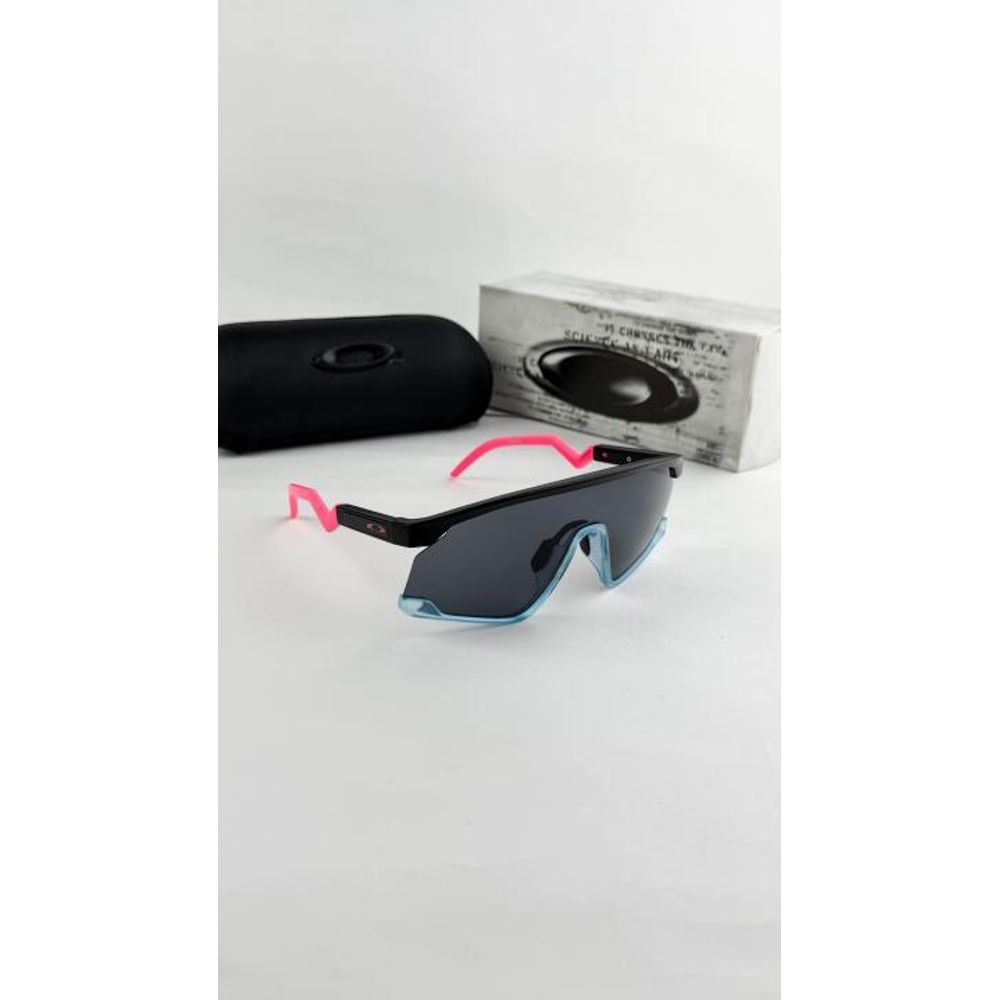 Oakly_pink_blue_9280