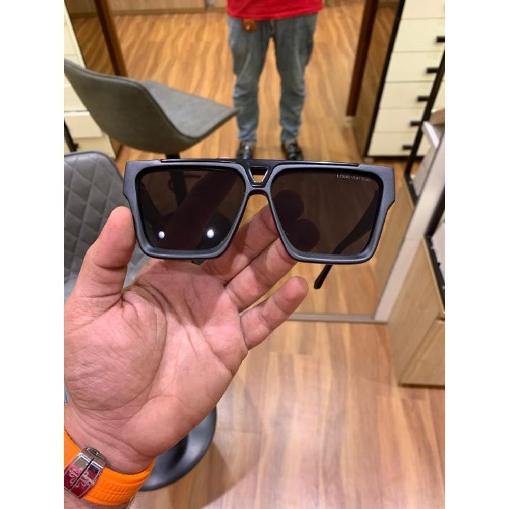 Loius vutton_1502_full_black