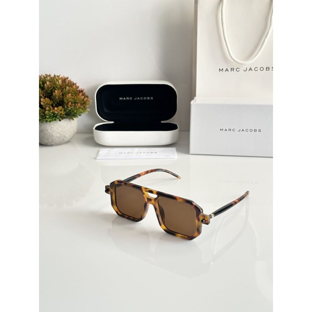 Marc Jacobs 8709 Tiger Brown