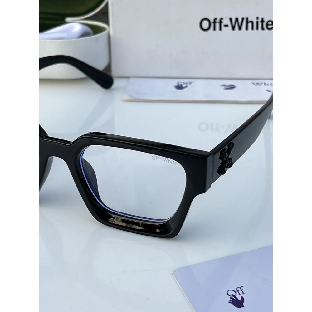 Off_white_black_plano