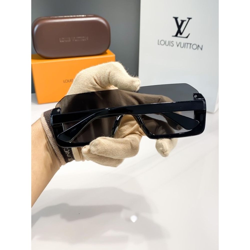 Loius Vutton_Black_ 3001