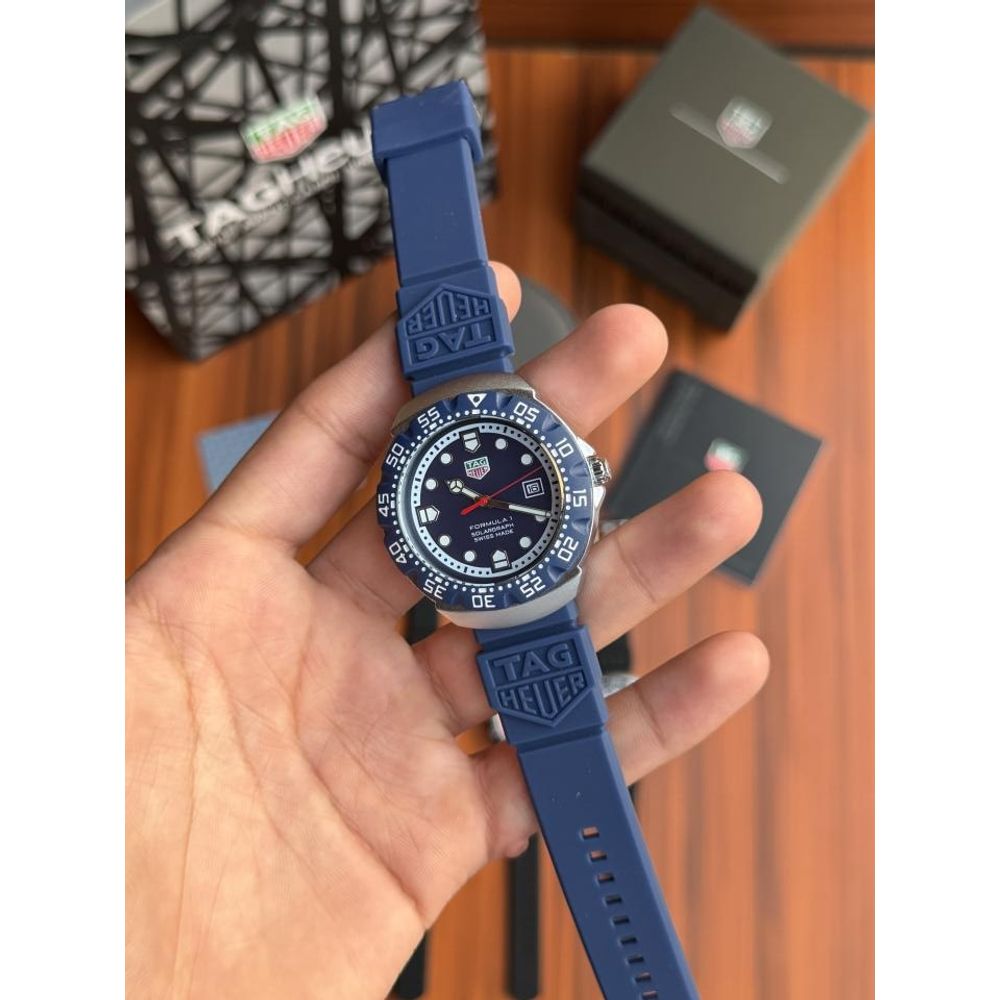 TAG HUER FORMULA 1 SWIFT MOUMENT