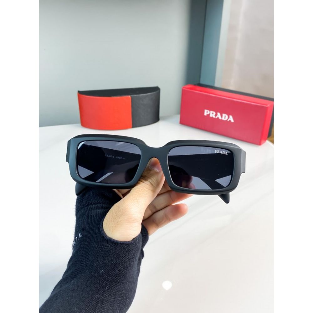 Prad_black_09x-85