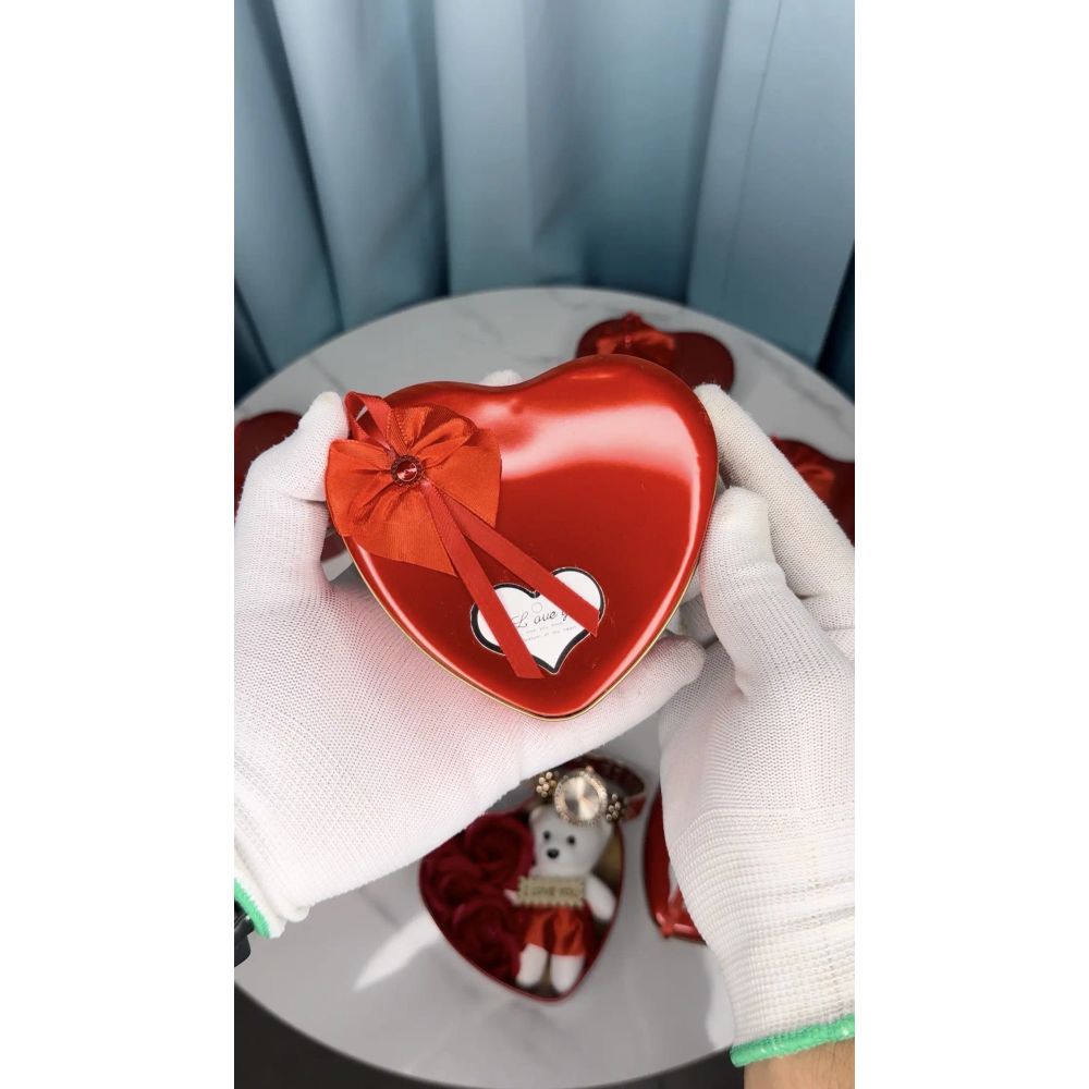 VALENTINE GIFT BOX WITH TEDDY