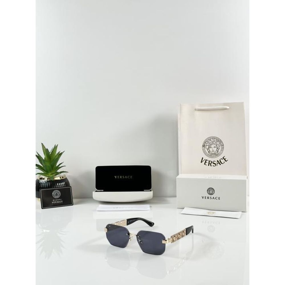 Versace 2004 Gold Black