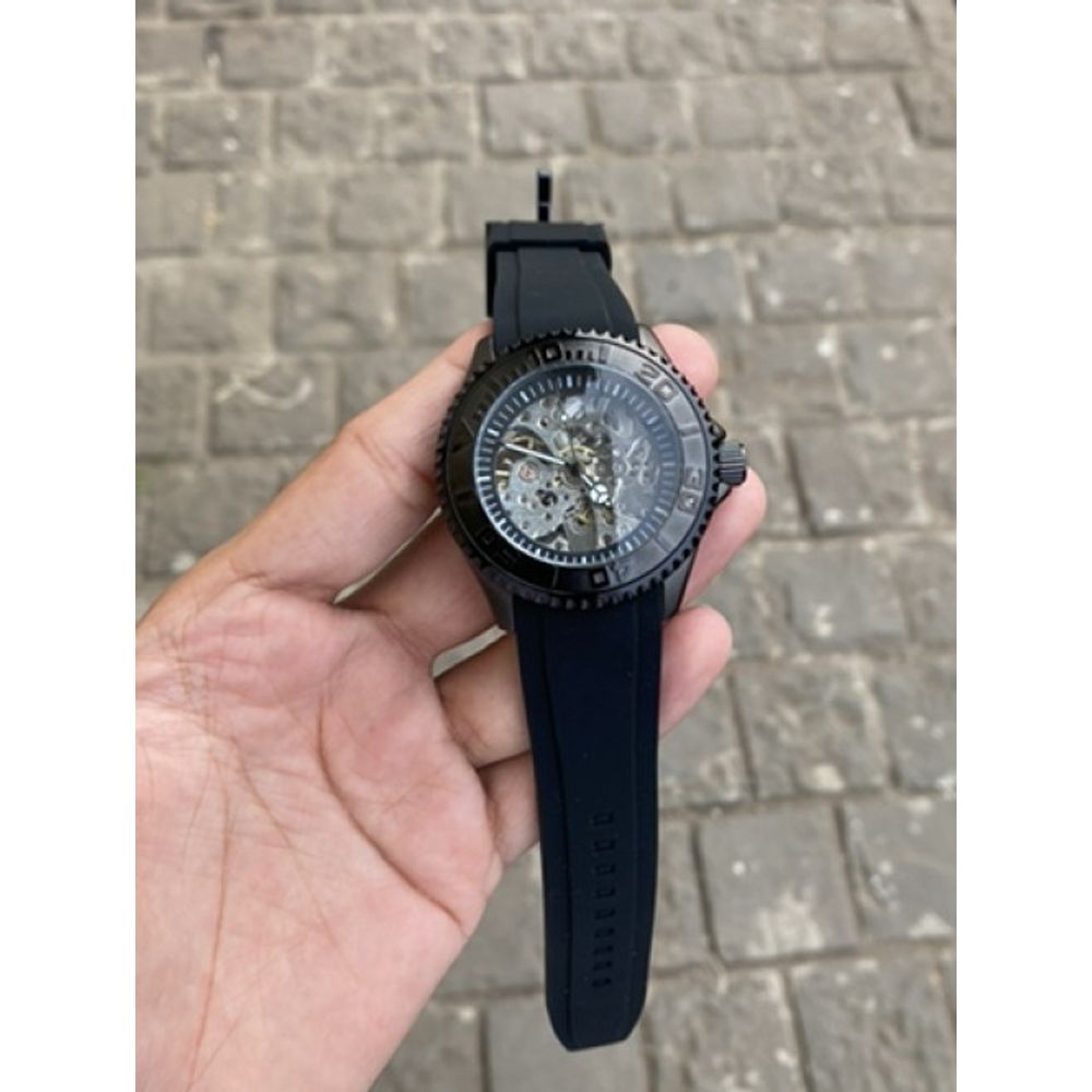 Seiko 5 Skelton black Kate
