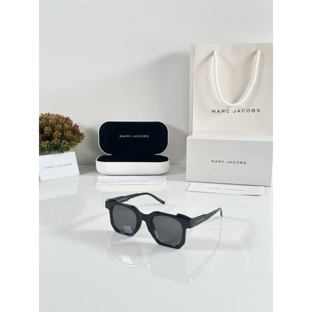 Marc Jacobs 5332 Black