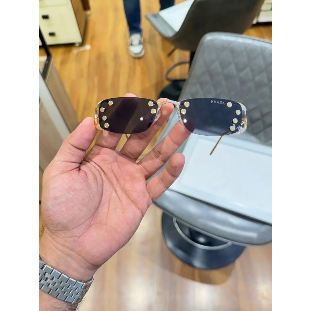 Prada_161_gold_black