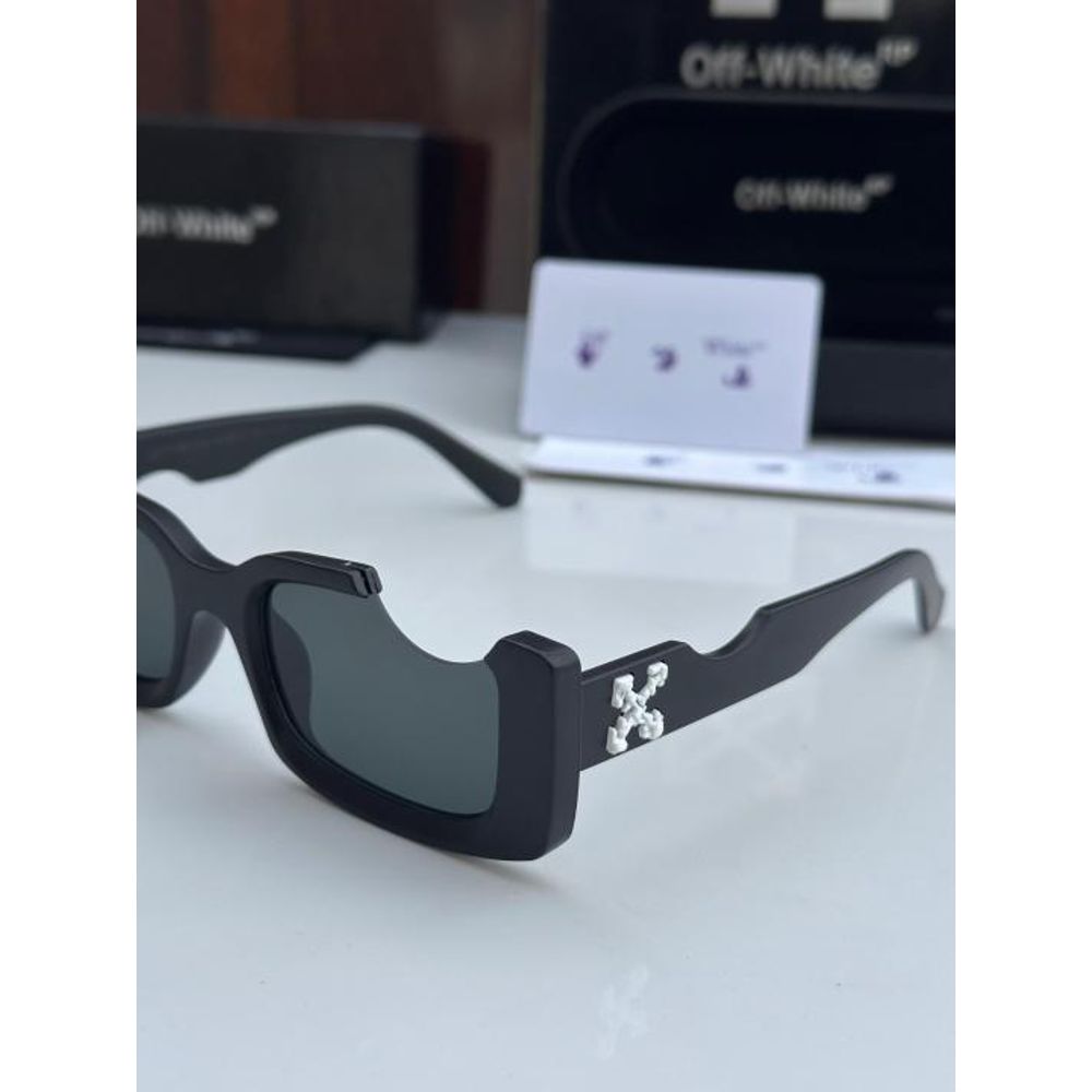 OF WHITE SUNGLASS D-158