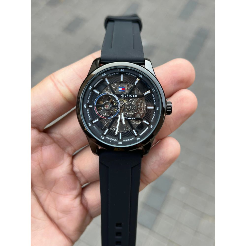 Tomm y Hilfiger Automatic Silicone
