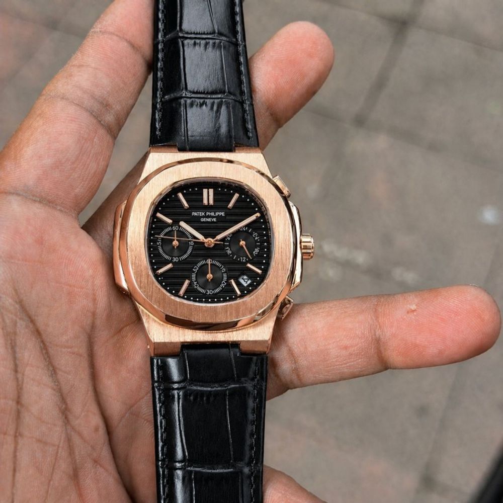 Patek phillpe Nautilus 5712R 001