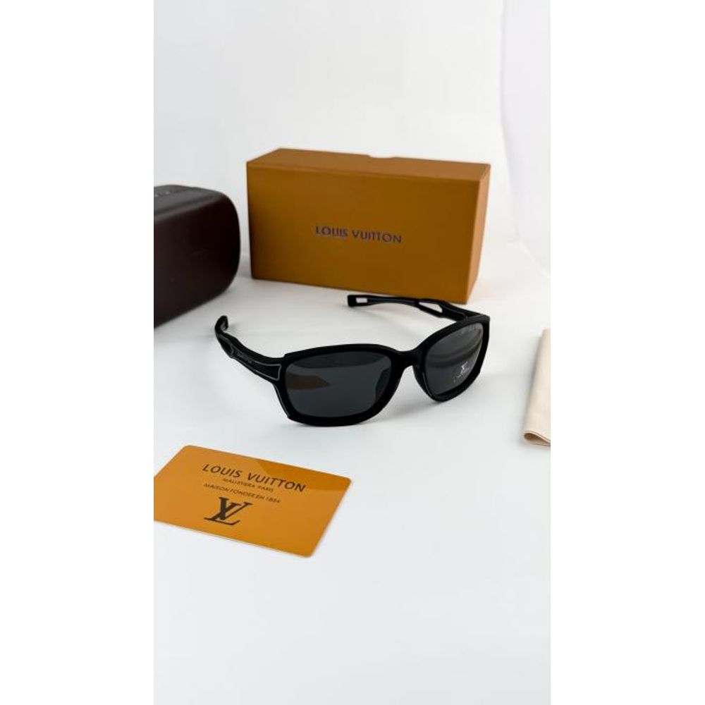 Loui_vuitton_black_2704-52