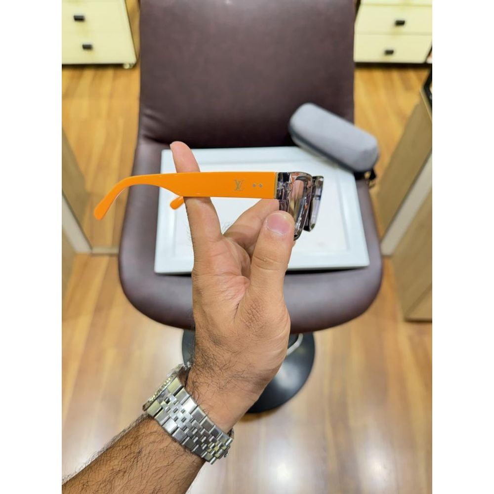 Loui vuitton 35104 grey orange plano