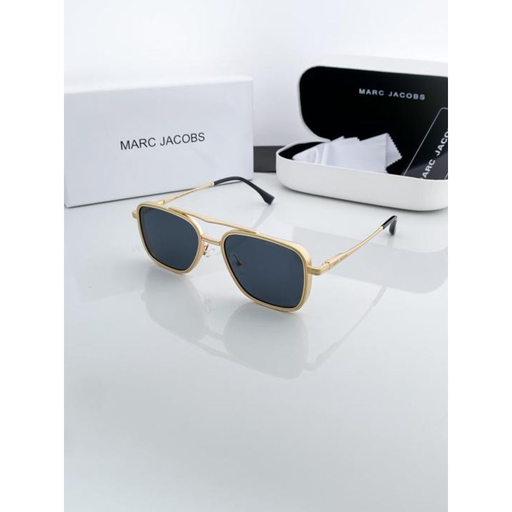 MARC JACOBS gold black 519