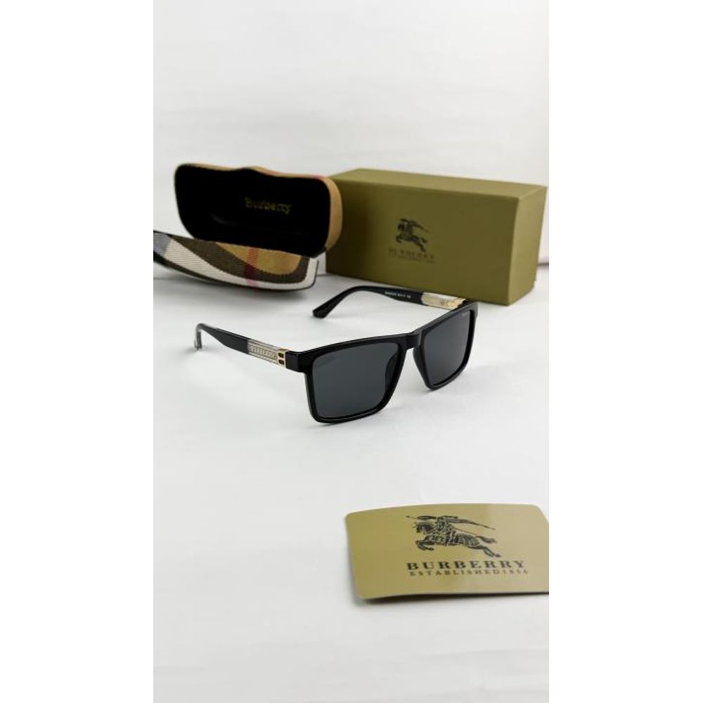 Burberr_black_8233-25