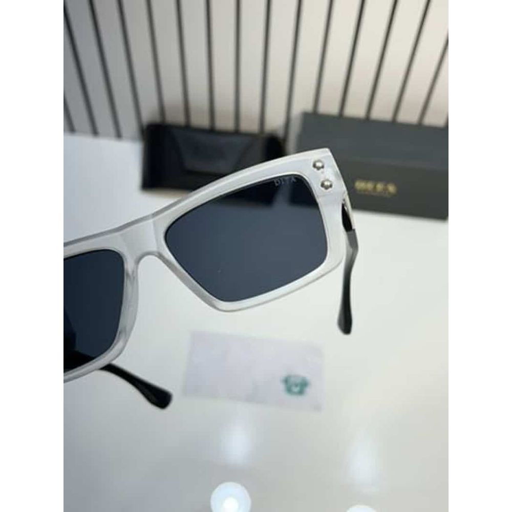 Dita 1001 white black