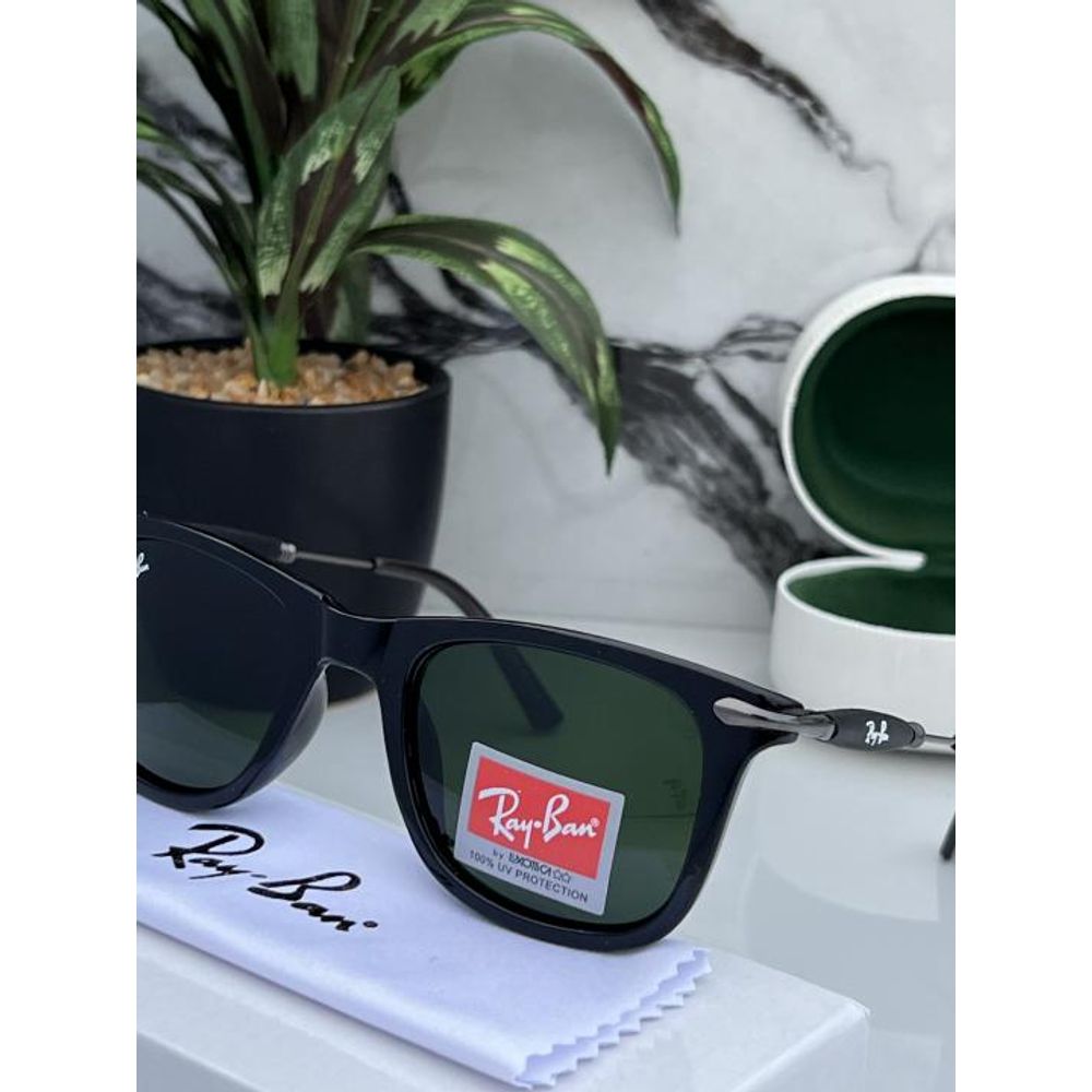 Rey ban Sunglas D-222