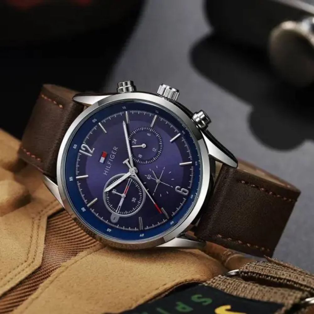 Tommy Hilfige Chronograph ( All Working )