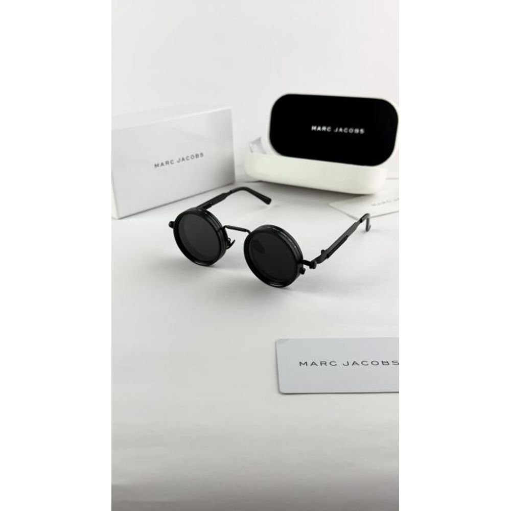 MARC JACOBS 777 BLACK97