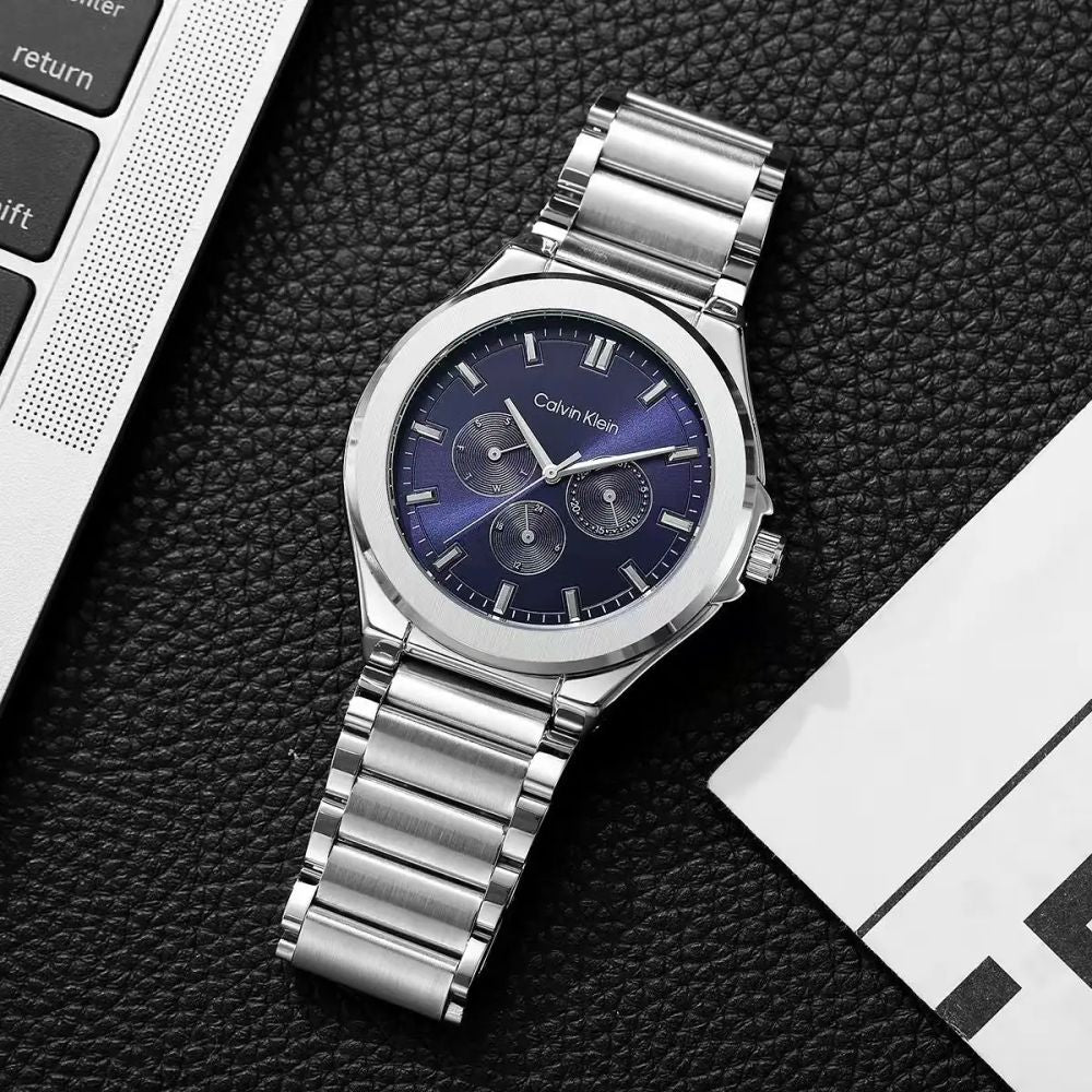 Calvi_n Klei_n Chronograph 209