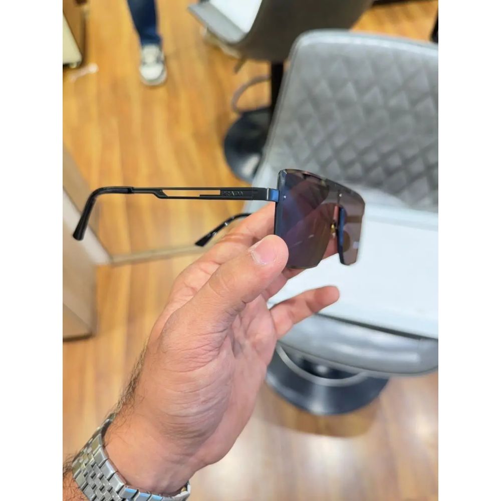 Prada_24029_full_black