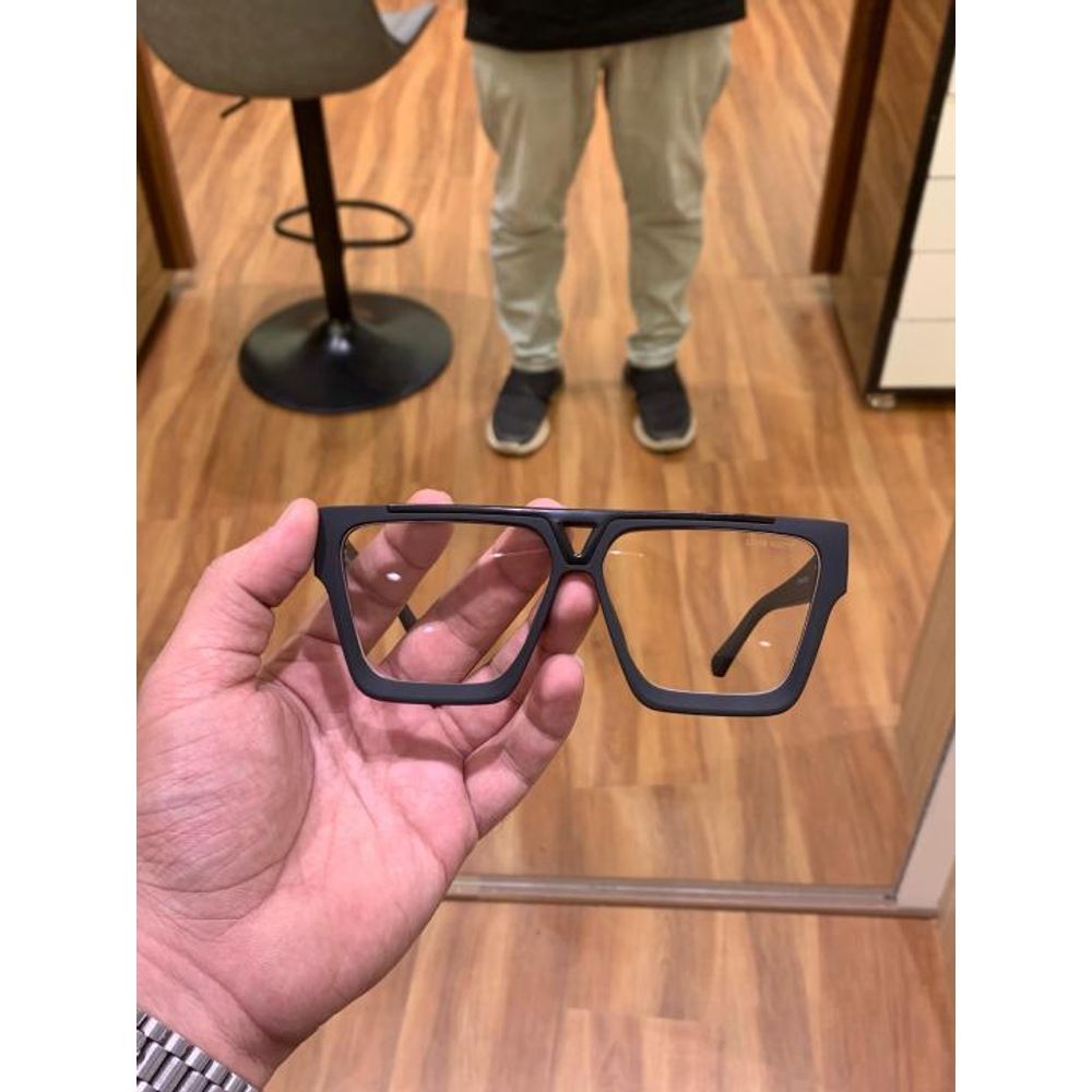 Loui vuitton 1502 black plano