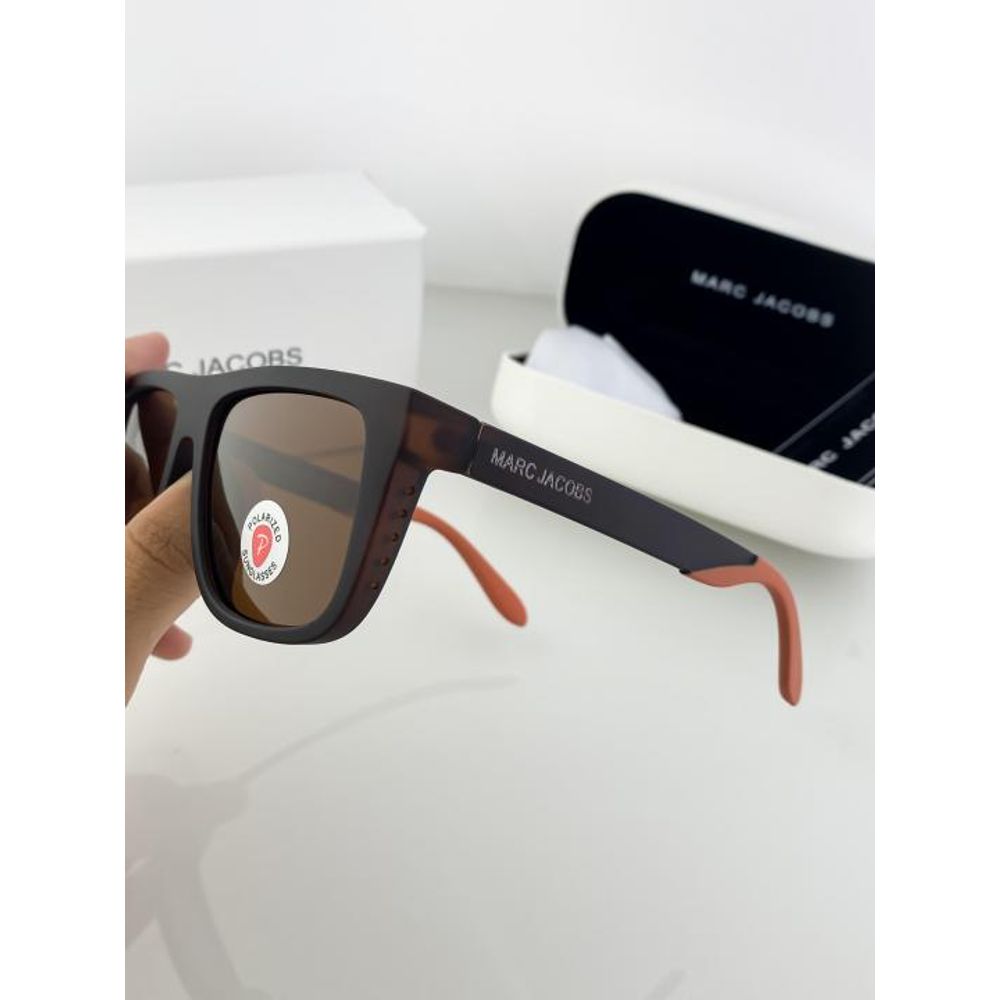 MARC JACOBS BROWN 2104