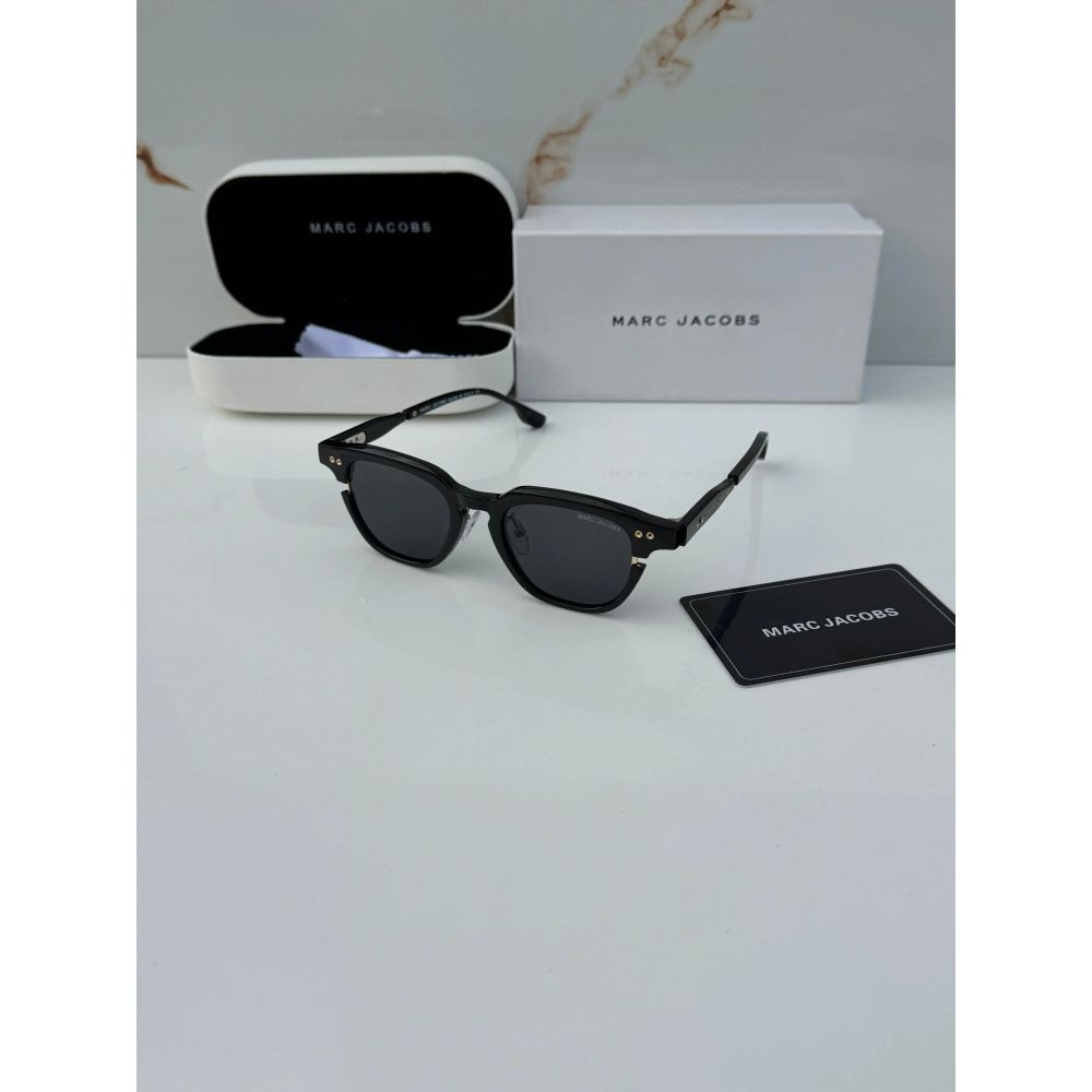 Marc_jacobs_1131_black_gold