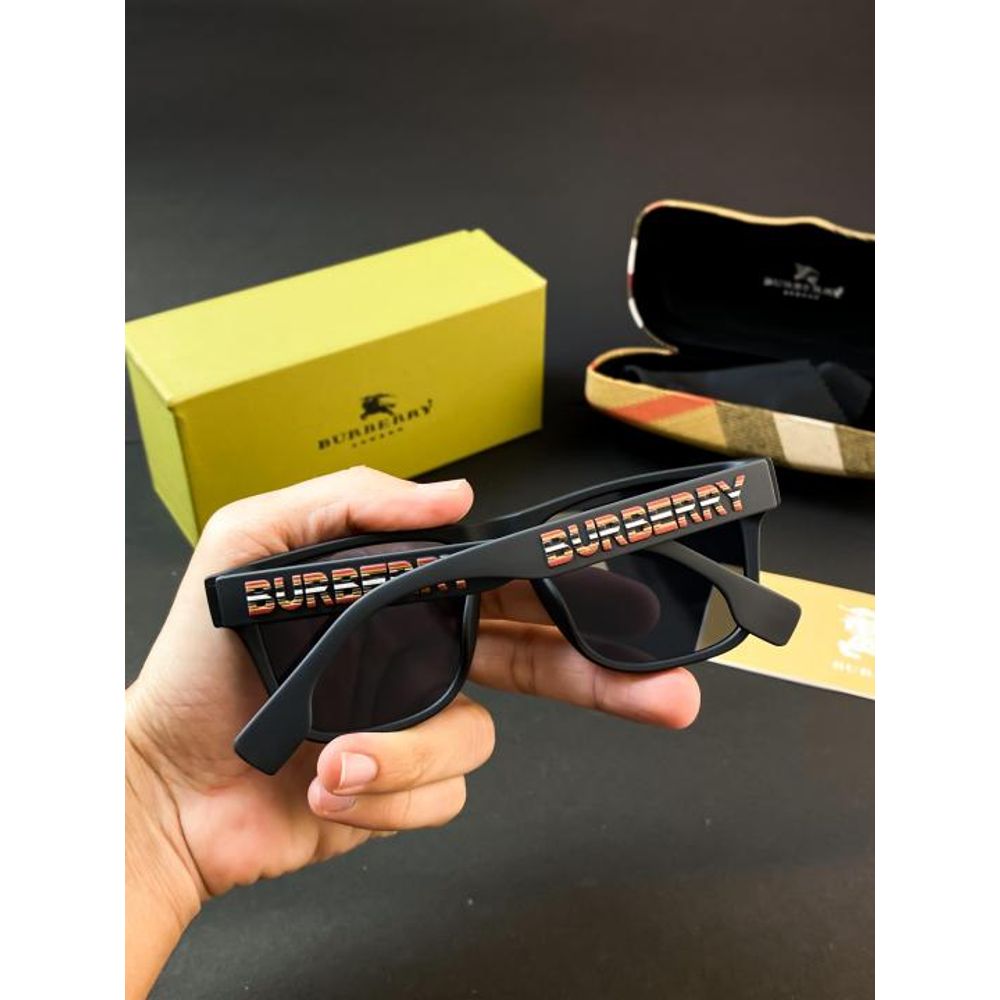Burberr_printed_4358