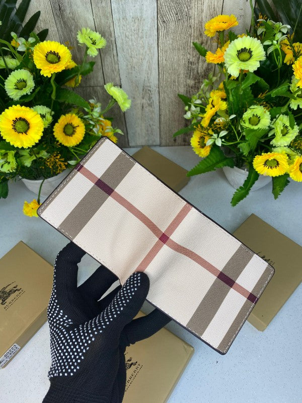 BURBER_Y WALLET WID OG BOX DUST BAG CARD 104
