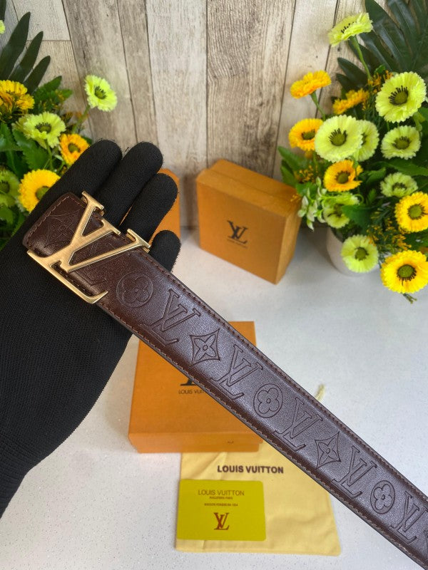 Louis_Vuitton Embose brown belt wid og box