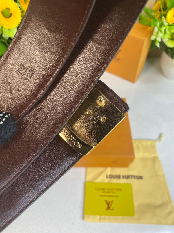 Louis_Vuitton Embose brown belt wid og box