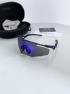 Oakle_black_blue_9418