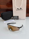 Oakle_y Sunglas D-431