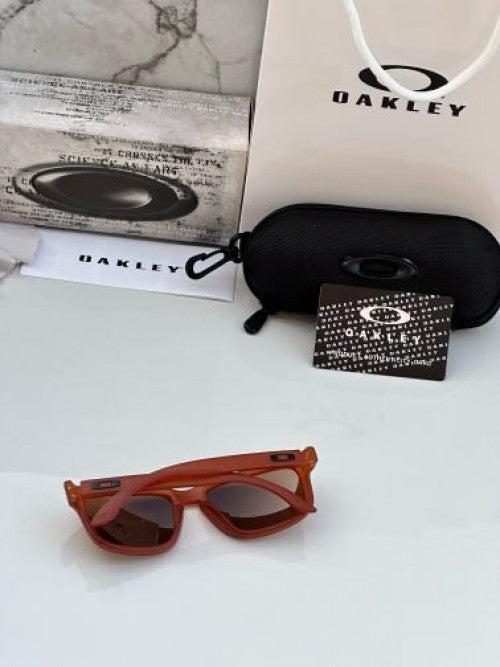 OAKLE_Y SUNGLAS D-10