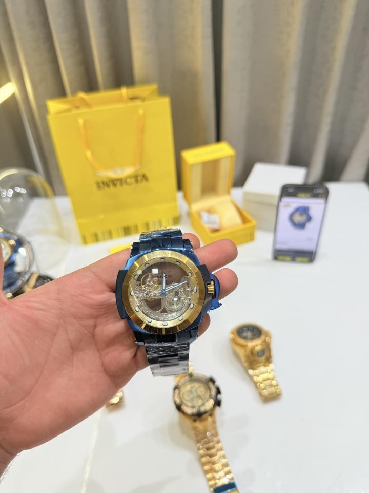 Invicta Big Bull Auto