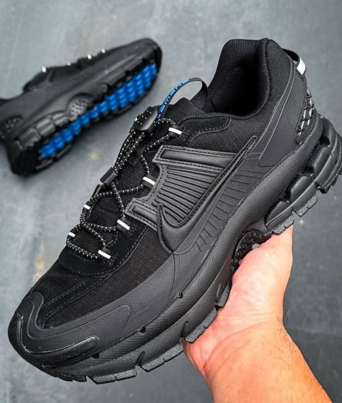 Zoom Vomero 5 Roam Triple Black As3 437