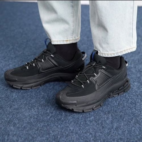Zoom Vomero 5 Roam Triple Black As3 437