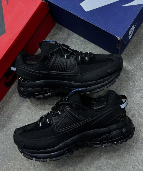 Zoom Vomero 5 Roam Triple Black As3 437
