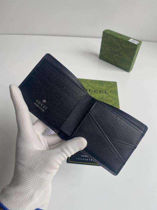 GUCC_I PREMIUM WALLET WID OG BOX ALL ACCESSORIES 38