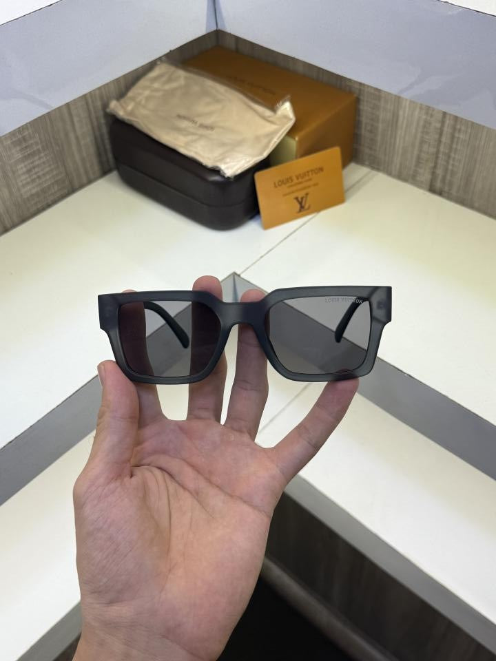 Louis_Vuitton 88082 Dark Grey