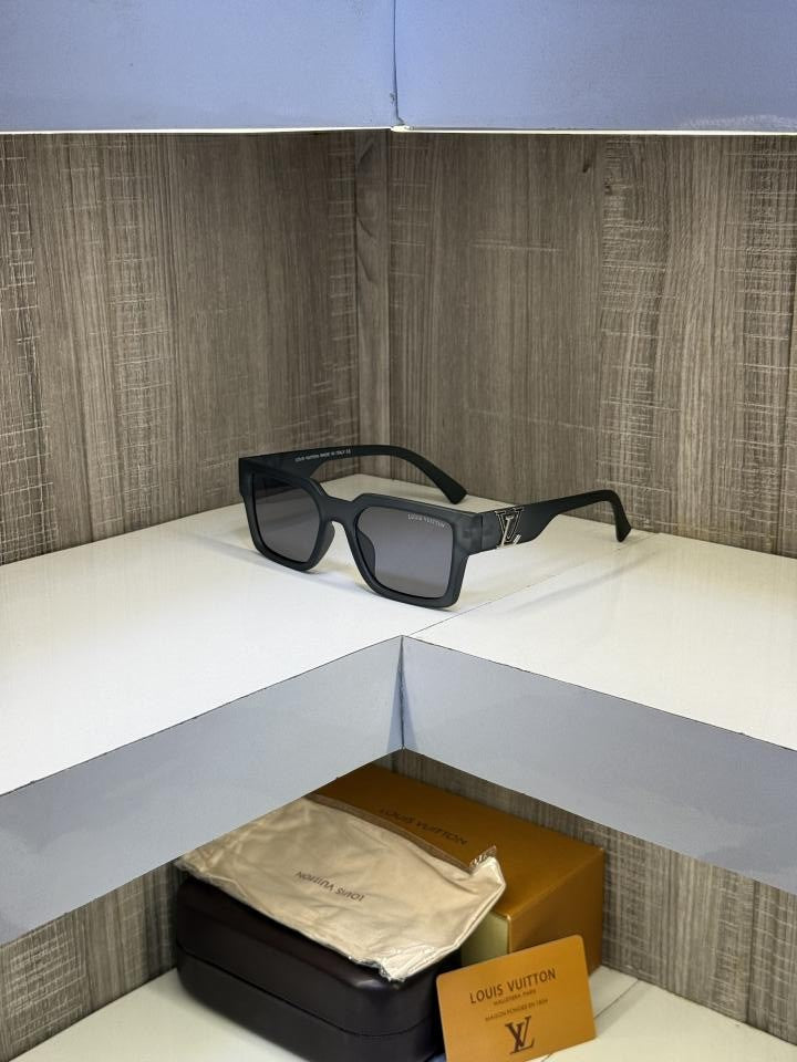 Louis_Vuitton 88082 Dark Grey