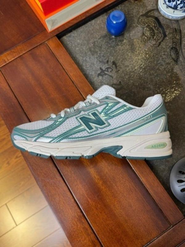 New balanc_ee 740 Trainers White Marsh Green for women fresh sale 490