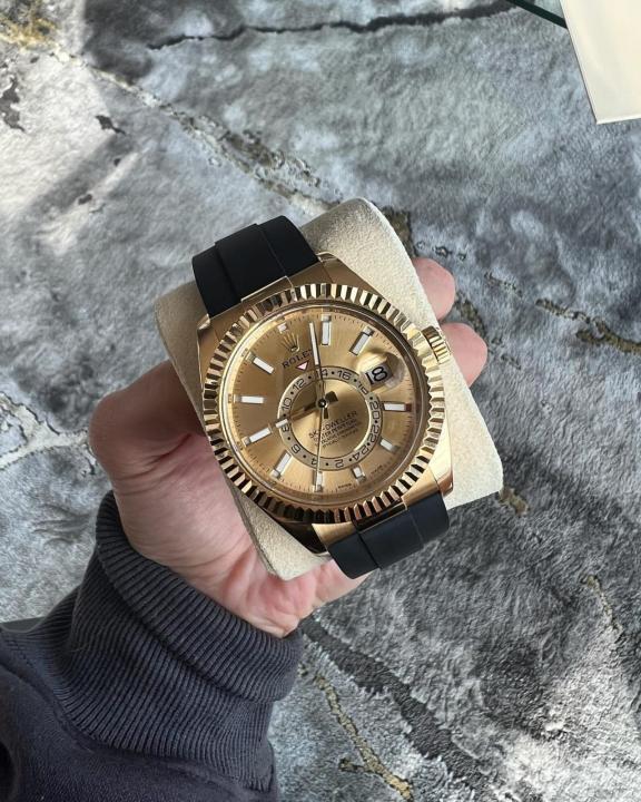 Rolee_x Oyster perpetual Sky Dweller
