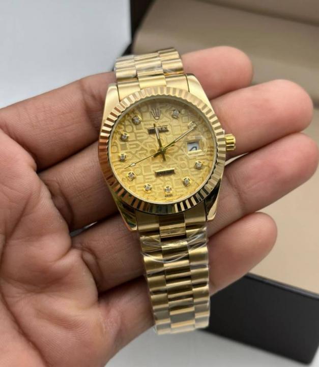 Rolex_Women_Oyster_Perpetual_Gold_Highlight_Dial